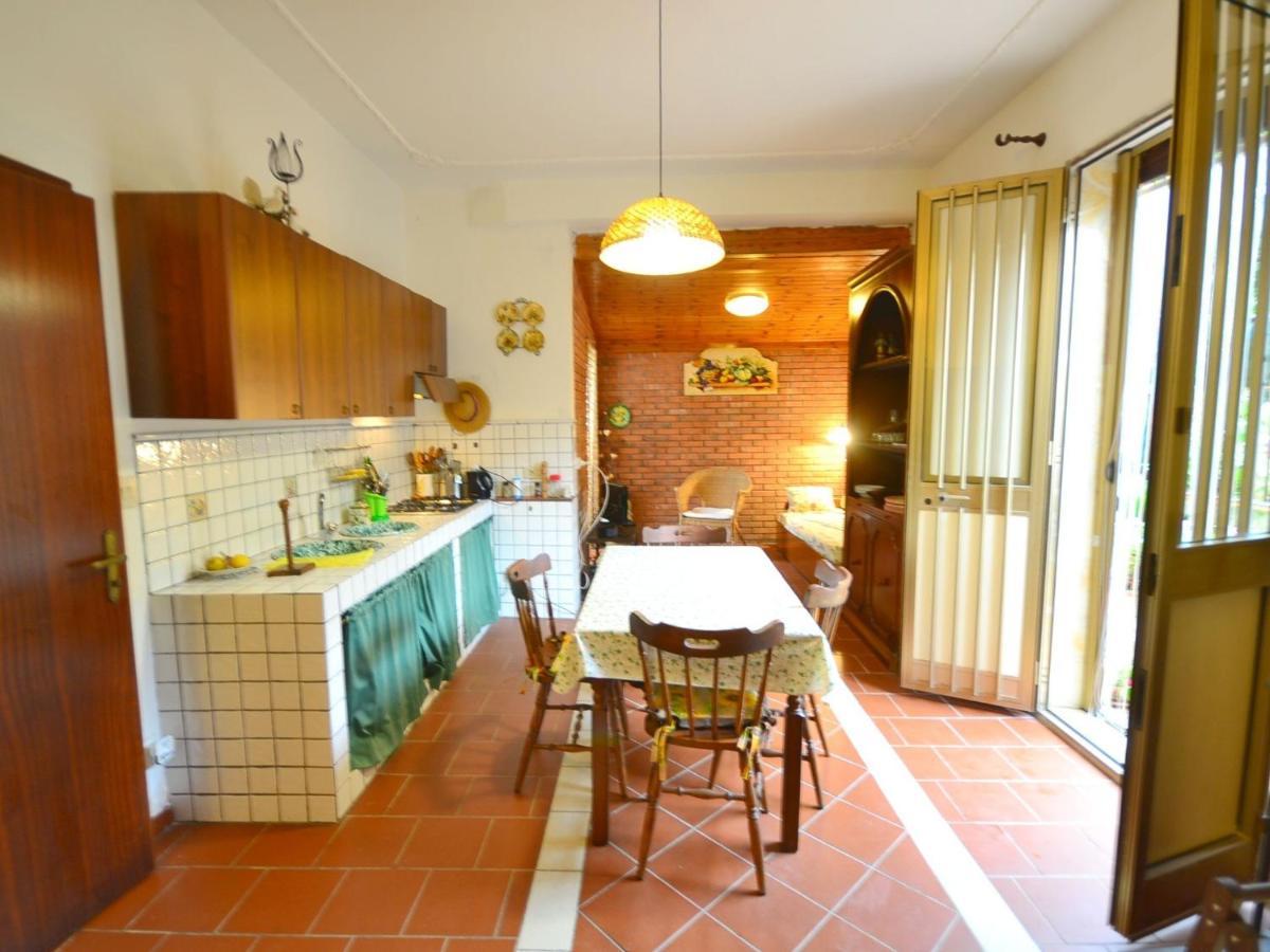 Casa Unifamiliar Con Jard N Privado Villa Agnone Bagni Exteriör bild