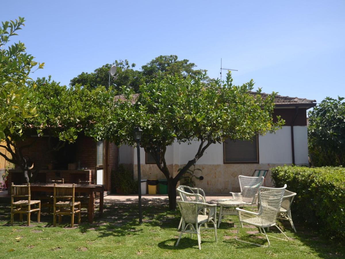 Casa Unifamiliar Con Jard N Privado Villa Agnone Bagni Exteriör bild
