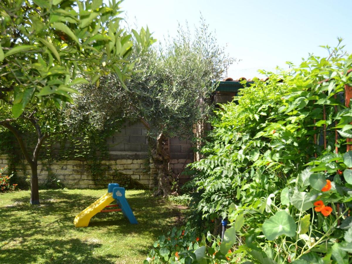 Casa Unifamiliar Con Jard N Privado Villa Agnone Bagni Exteriör bild