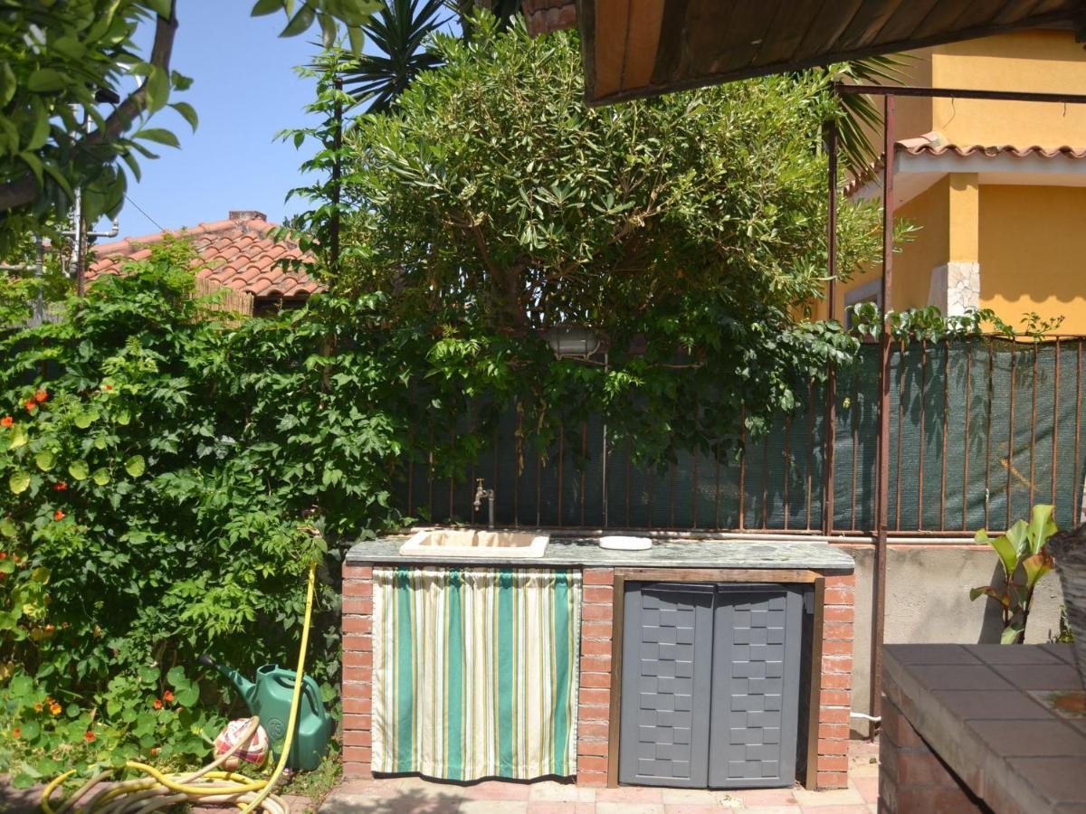 Casa Unifamiliar Con Jard N Privado Villa Agnone Bagni Exteriör bild