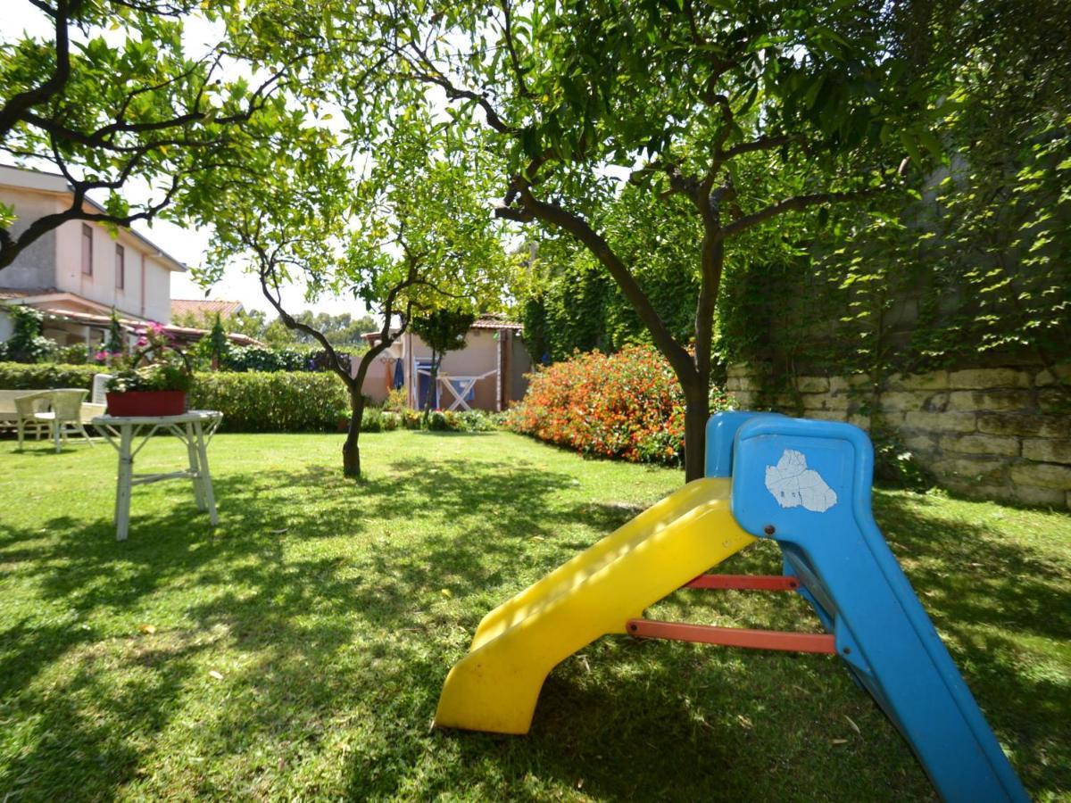 Casa Unifamiliar Con Jard N Privado Villa Agnone Bagni Exteriör bild