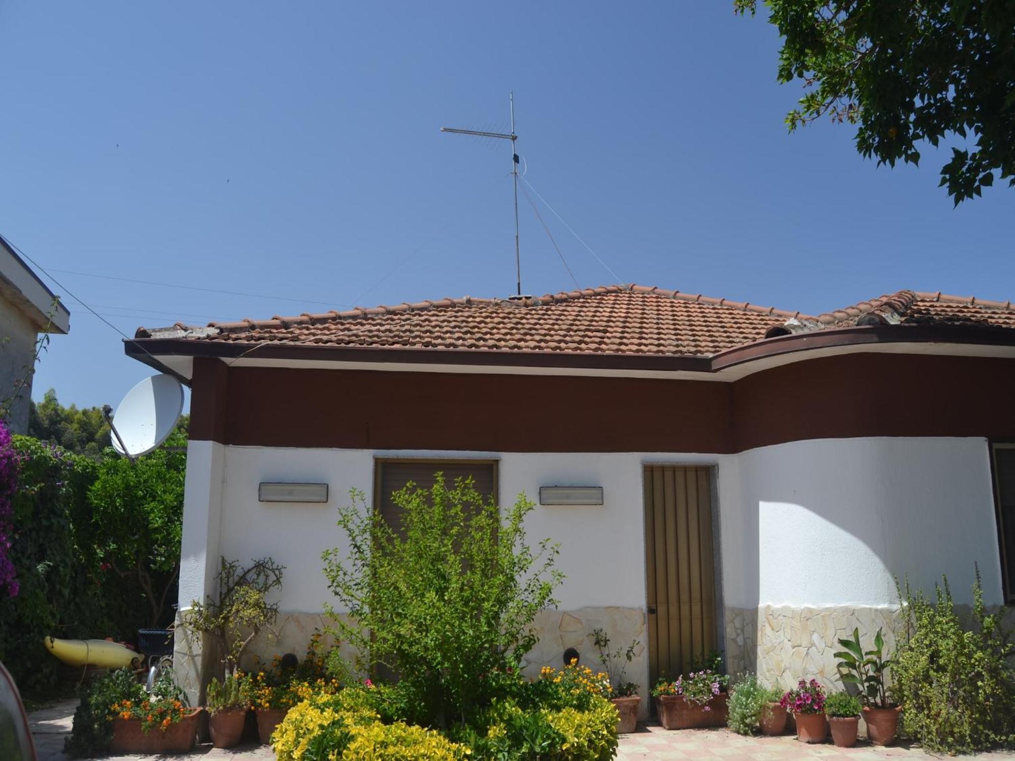 Casa Unifamiliar Con Jard N Privado Villa Agnone Bagni Exteriör bild